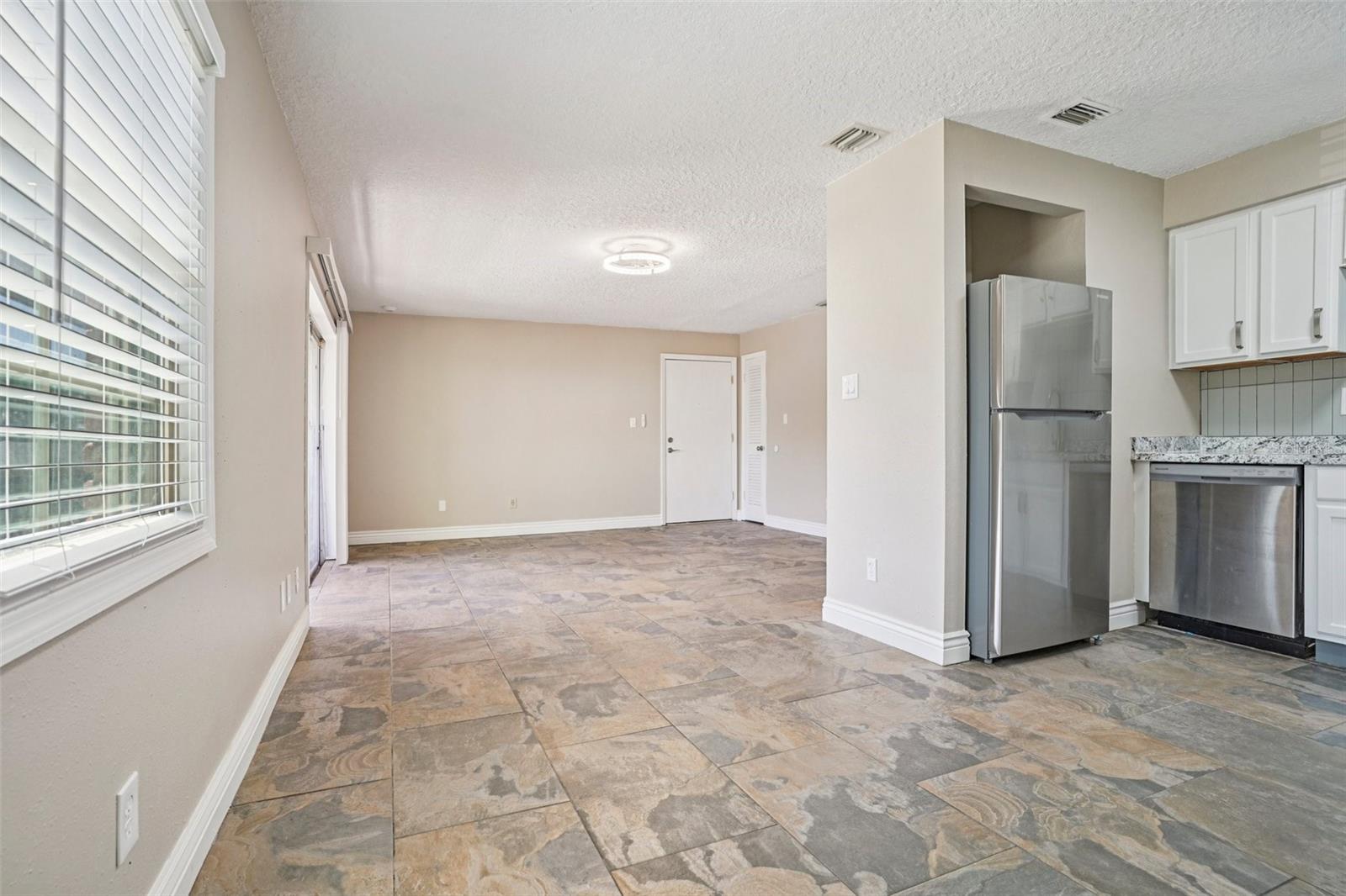 LAKE HOWELL ARMS - Residential