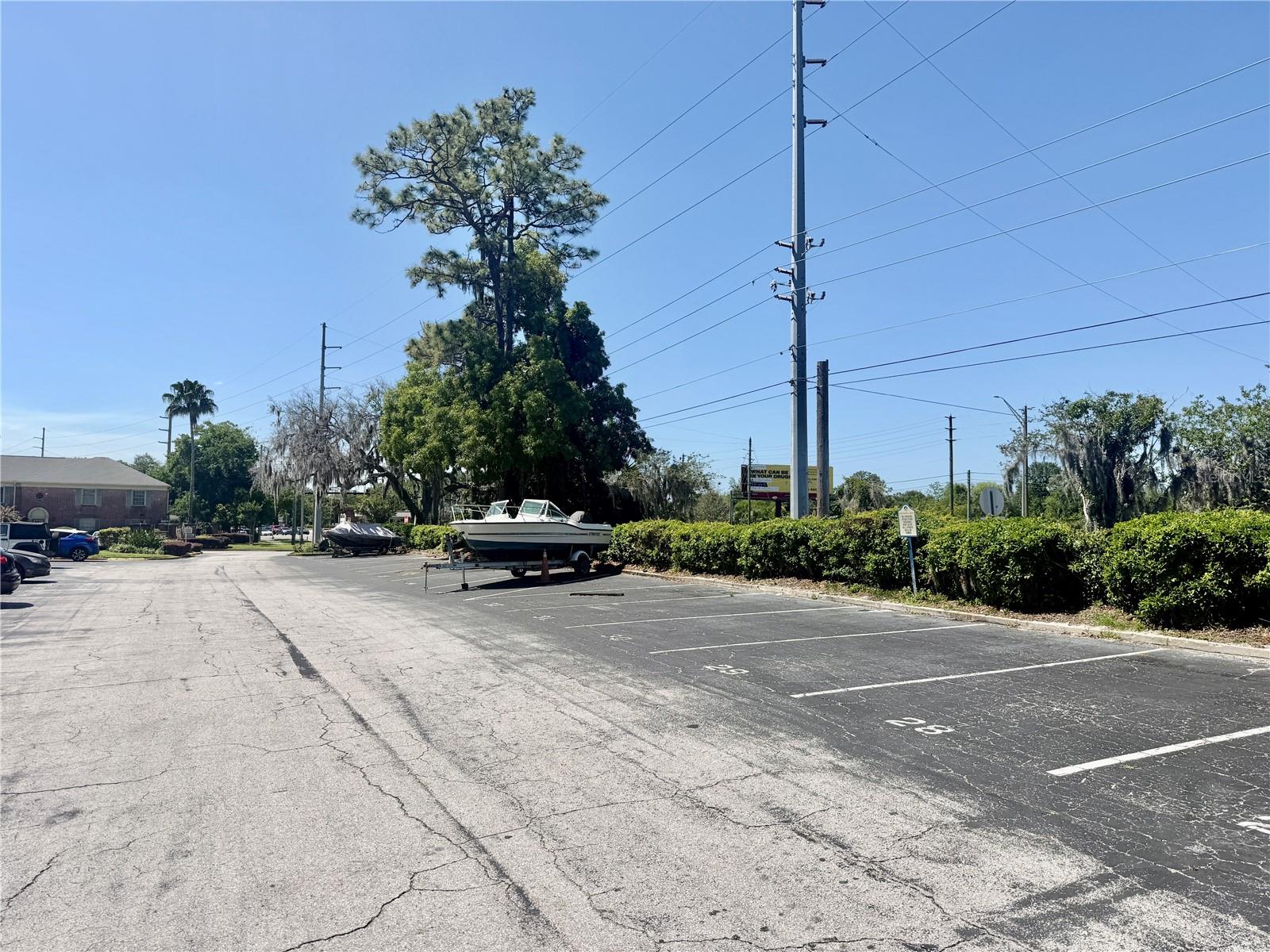 LAKE HOWELL ARMS - Residential