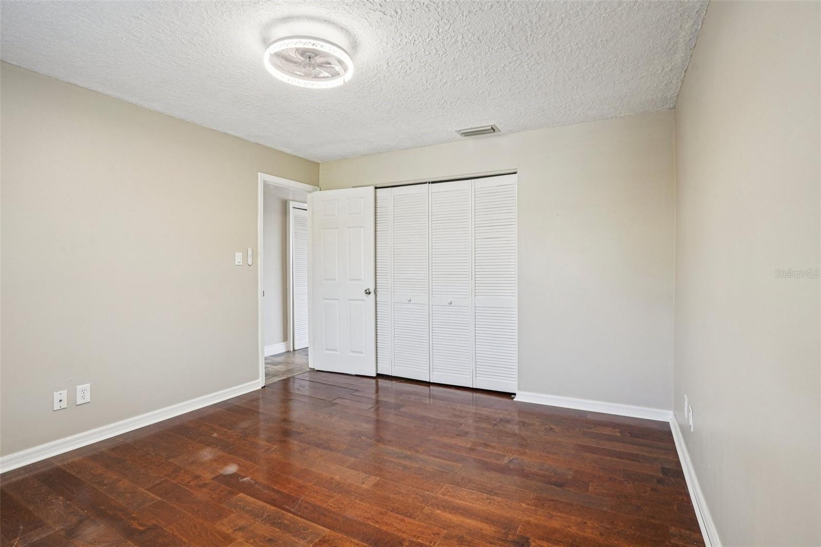 LAKE HOWELL ARMS - Residential