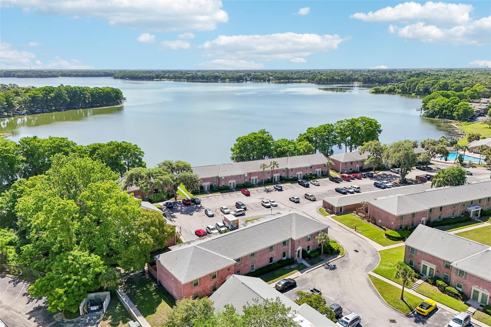 LAKE HOWELL ARMS - Residential