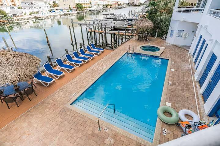 100 BAYSIDE DRIVE 101