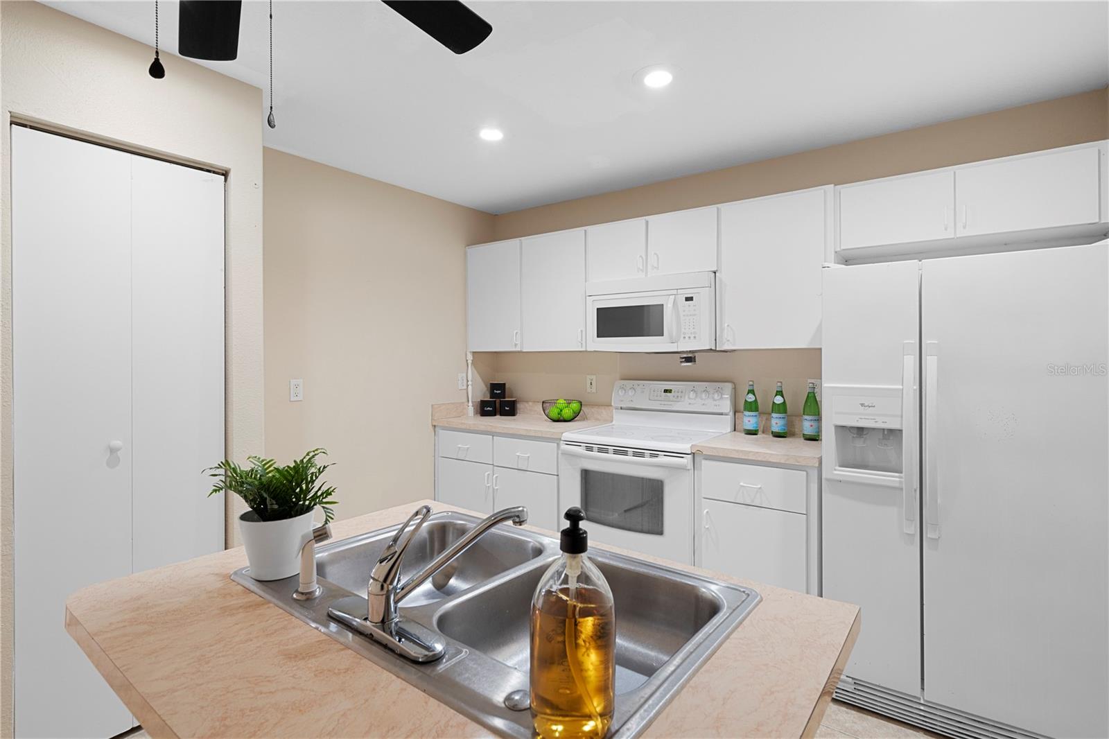 MEADOWOOD ESTATES - Residential