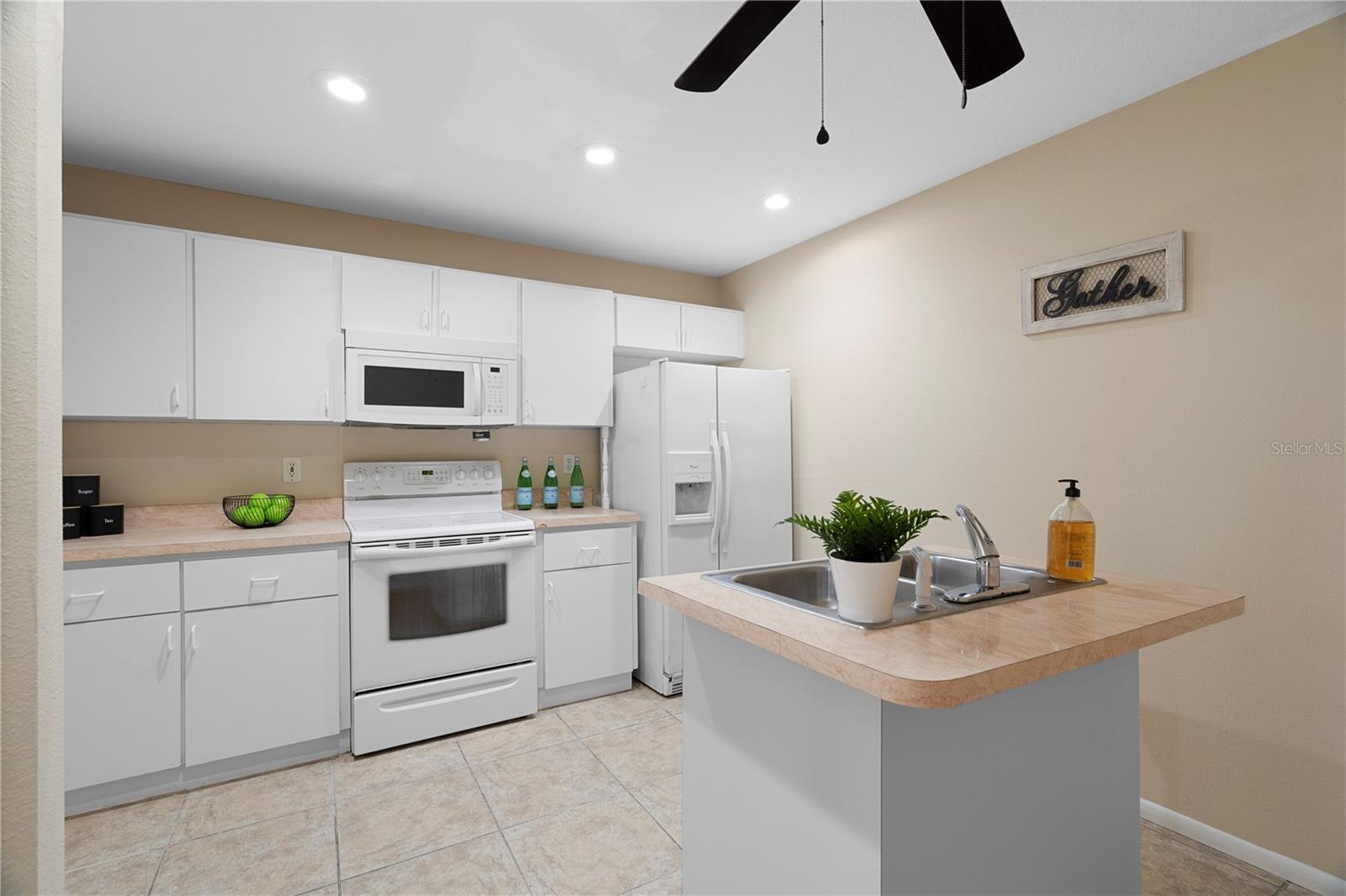 MEADOWOOD ESTATES - Residential