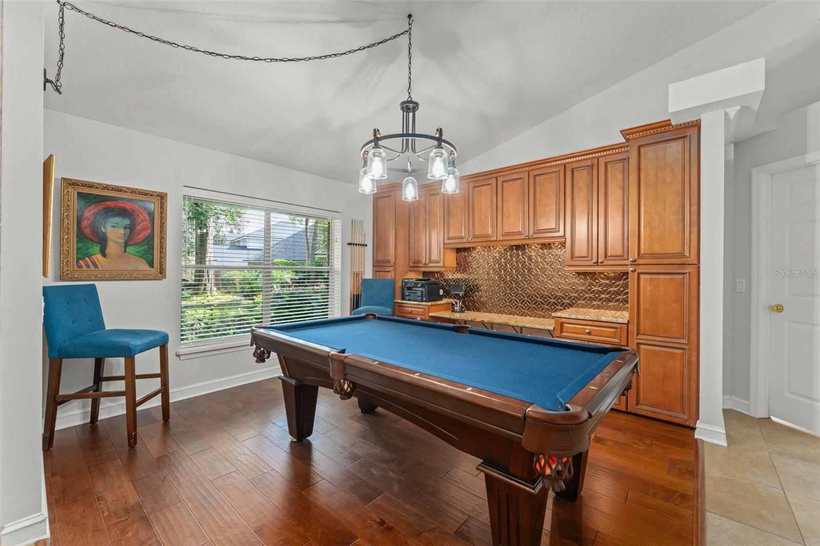 942 DEERWOOD LOOP