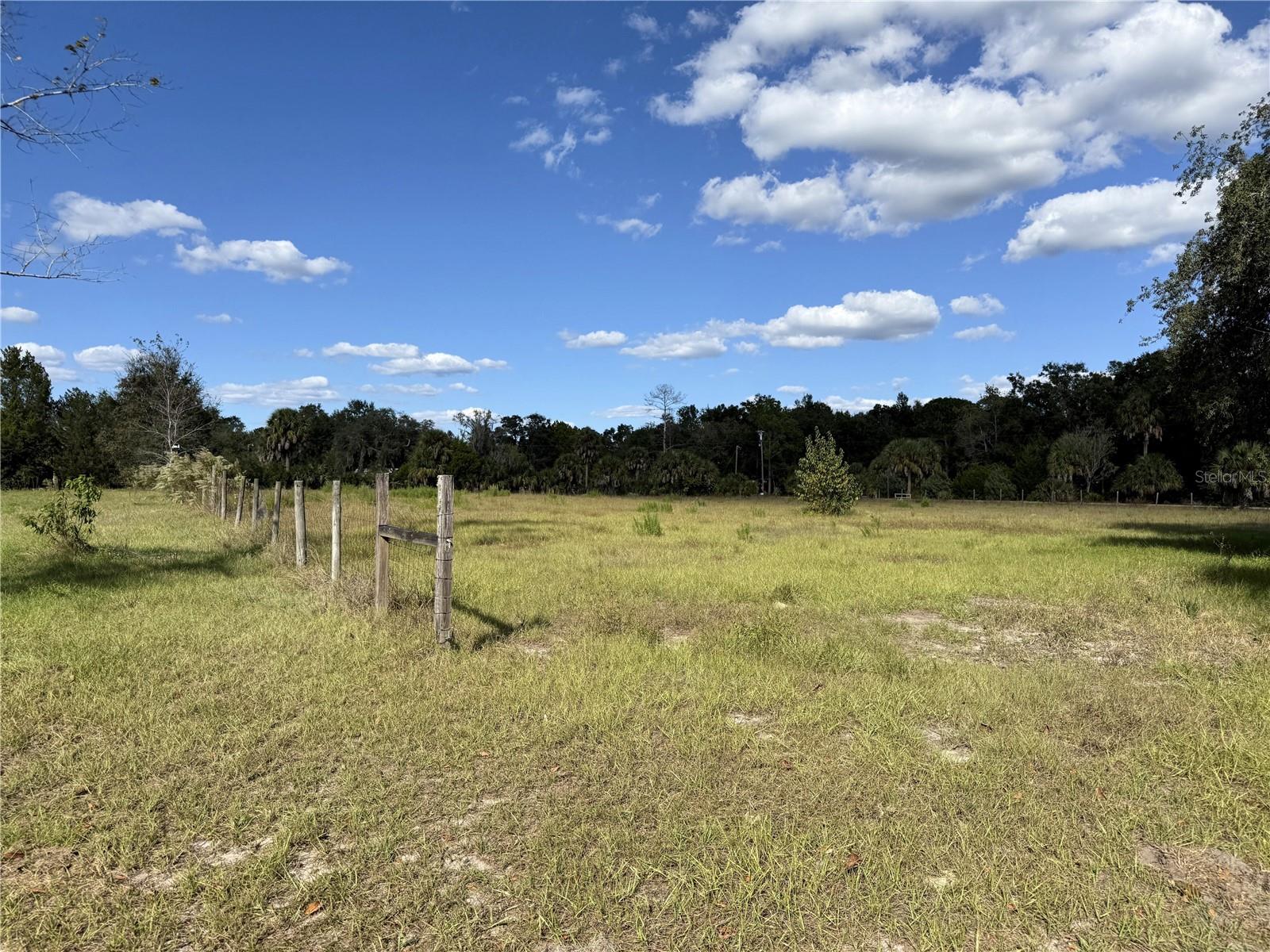 SEVEN RIVERS FARMS - Land