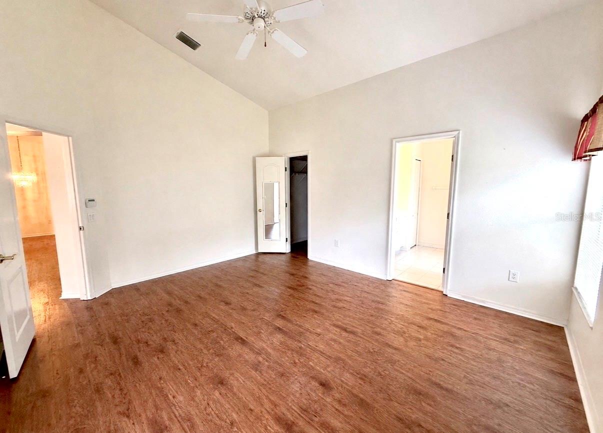 MEADOW BROOK - Residential