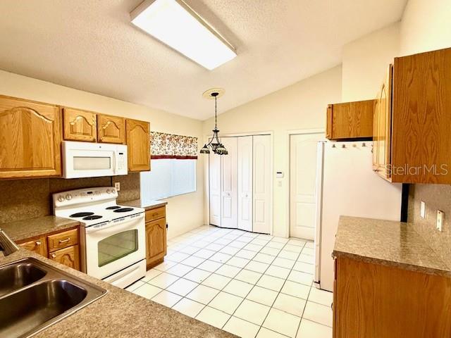 MEADOW BROOK - Residential