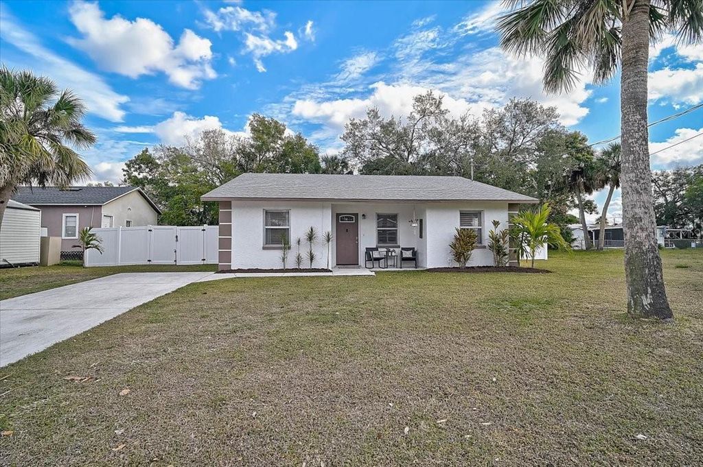 Photo of 2832 N Osprey Avenue, Sarasota, FL 34234 (MLS # N6142515)