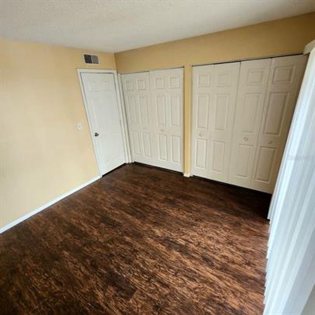 WATERSIDE CONDO I - Residential