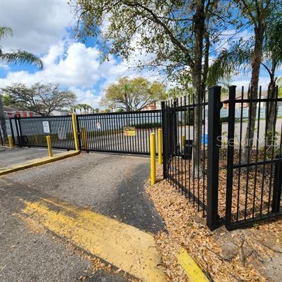 WATERSIDE CONDO I - Residential