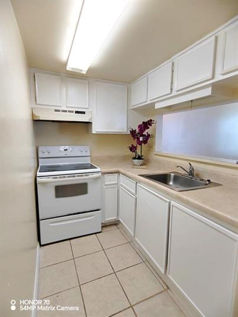 WATERSIDE CONDO I - Residential