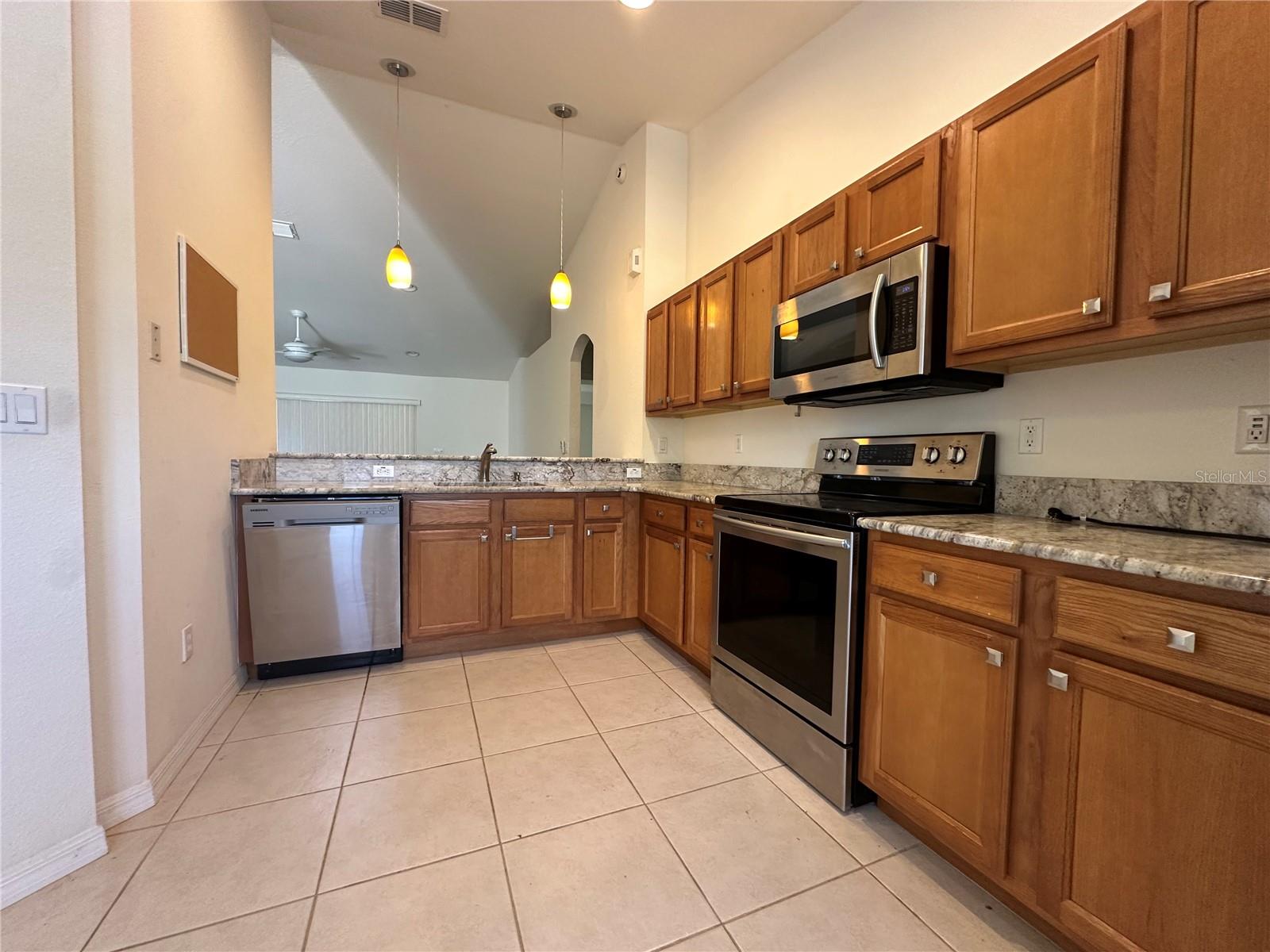 6807 SW 128TH STREET ROAD