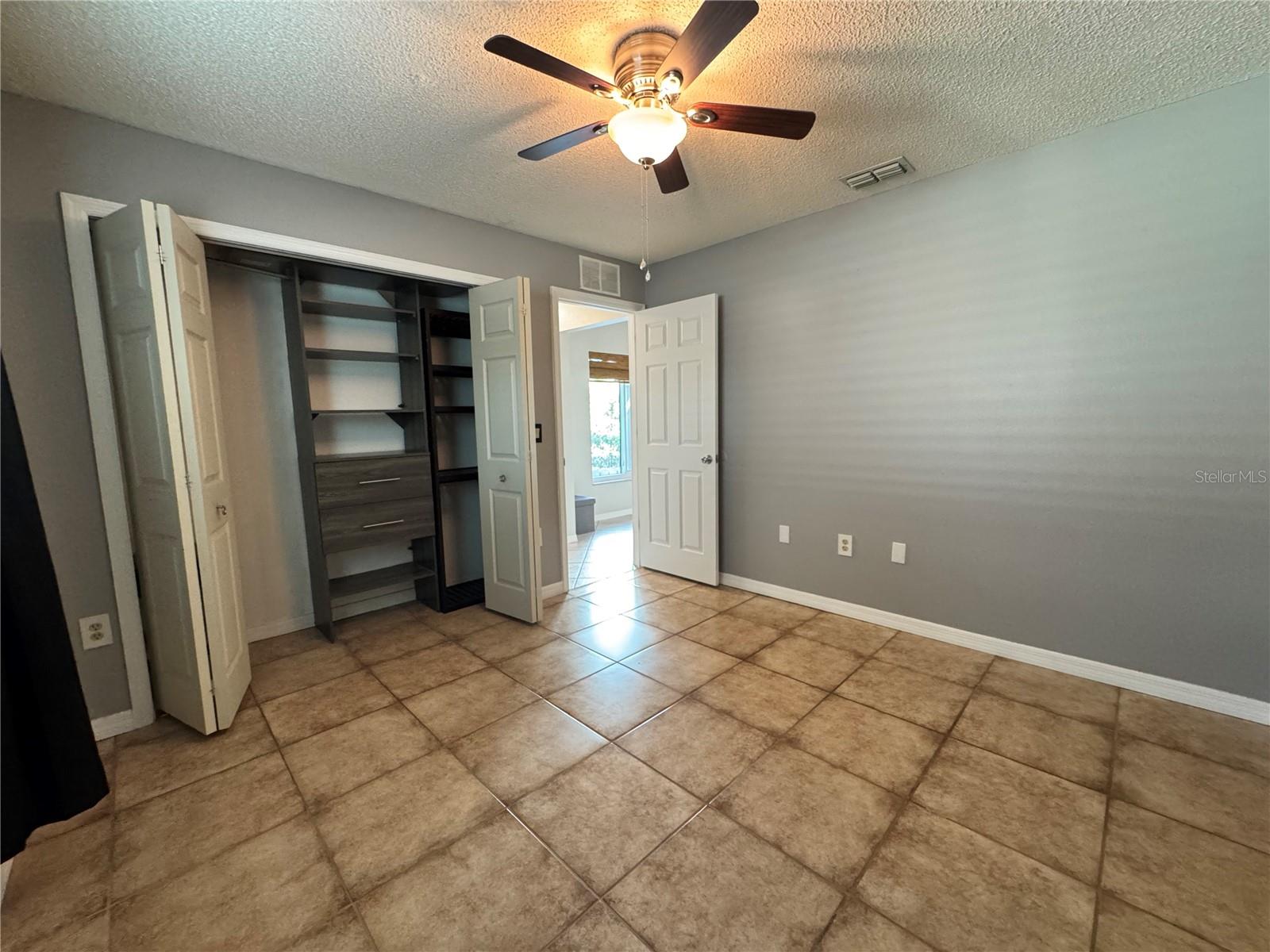 COUNTRY OAKS SUB PH II - Residential