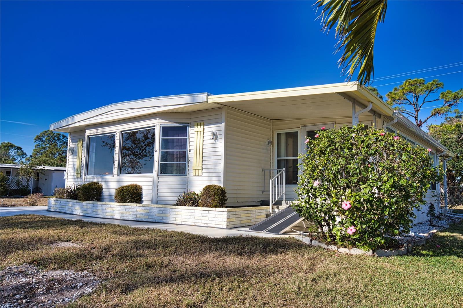 LA CASA MHP CO-OP - Residential