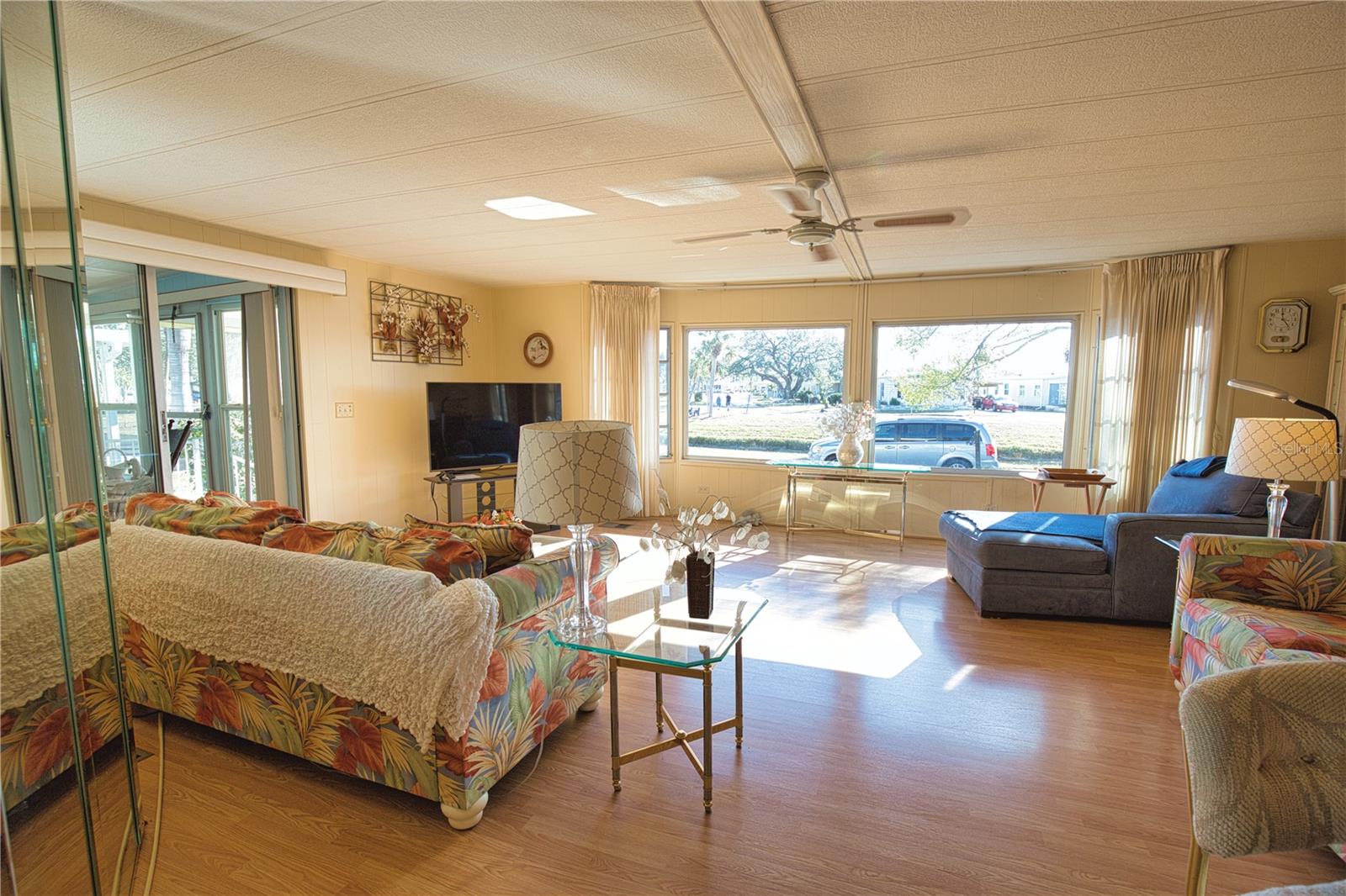 LA CASA MHP CO-OP - Residential