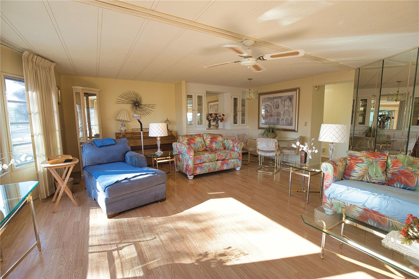 LA CASA MHP CO-OP - Residential