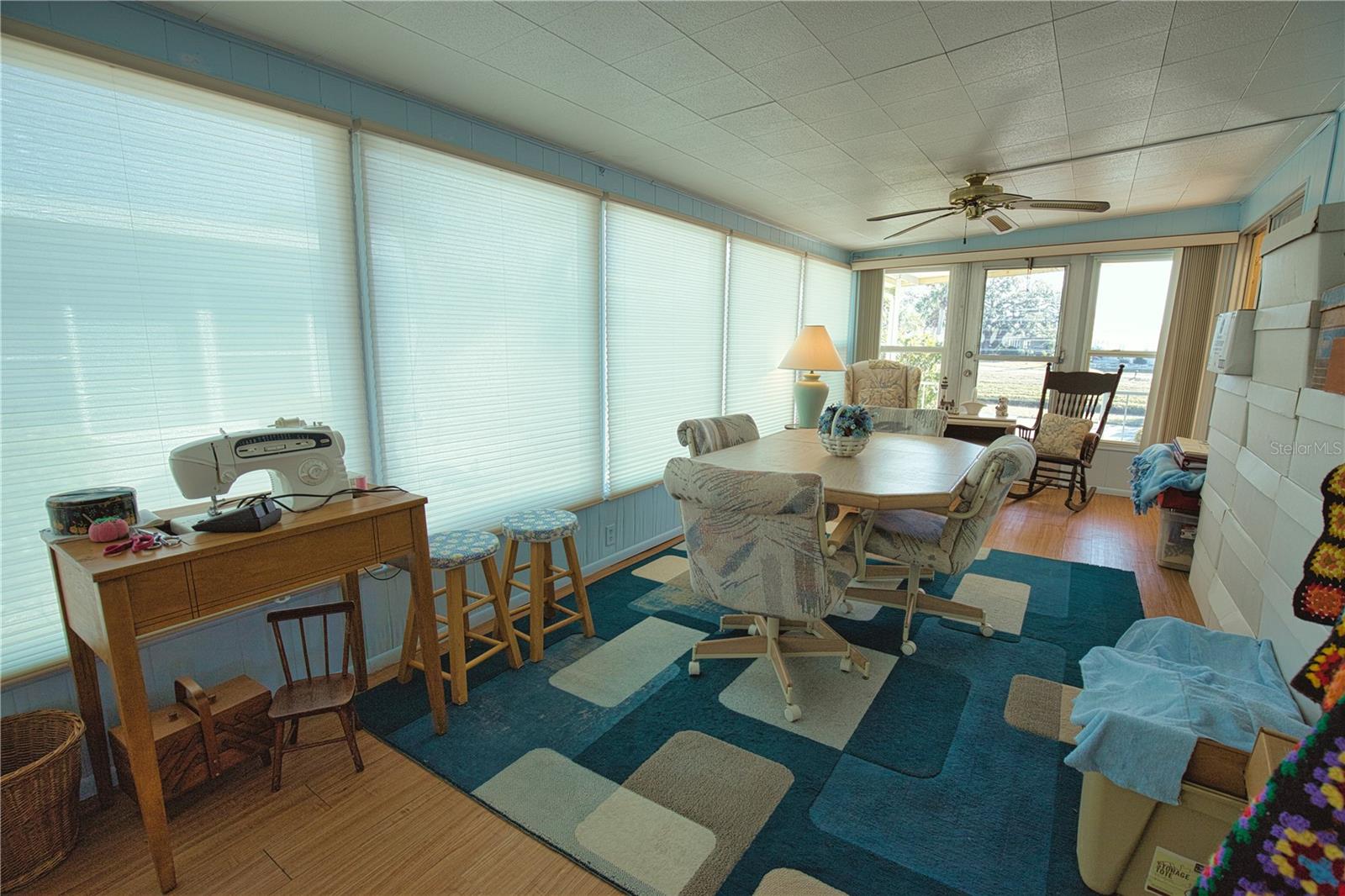 LA CASA MHP CO-OP - Residential