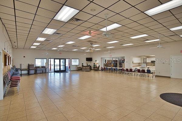 LA CASA MHP CO-OP - Residential