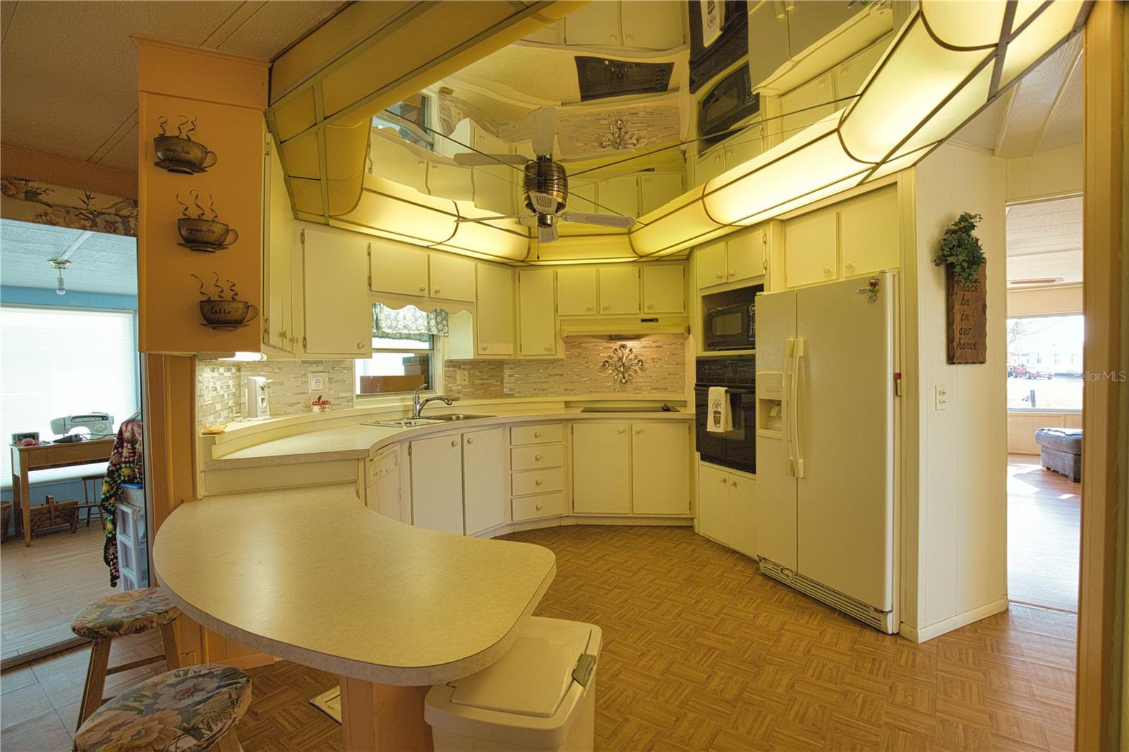 LA CASA MHP CO-OP - Residential