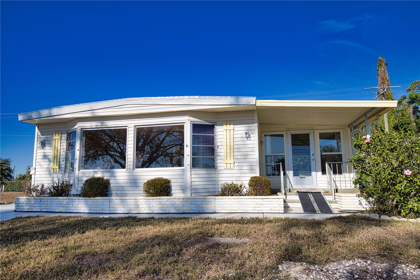 LA CASA MHP CO-OP - Residential