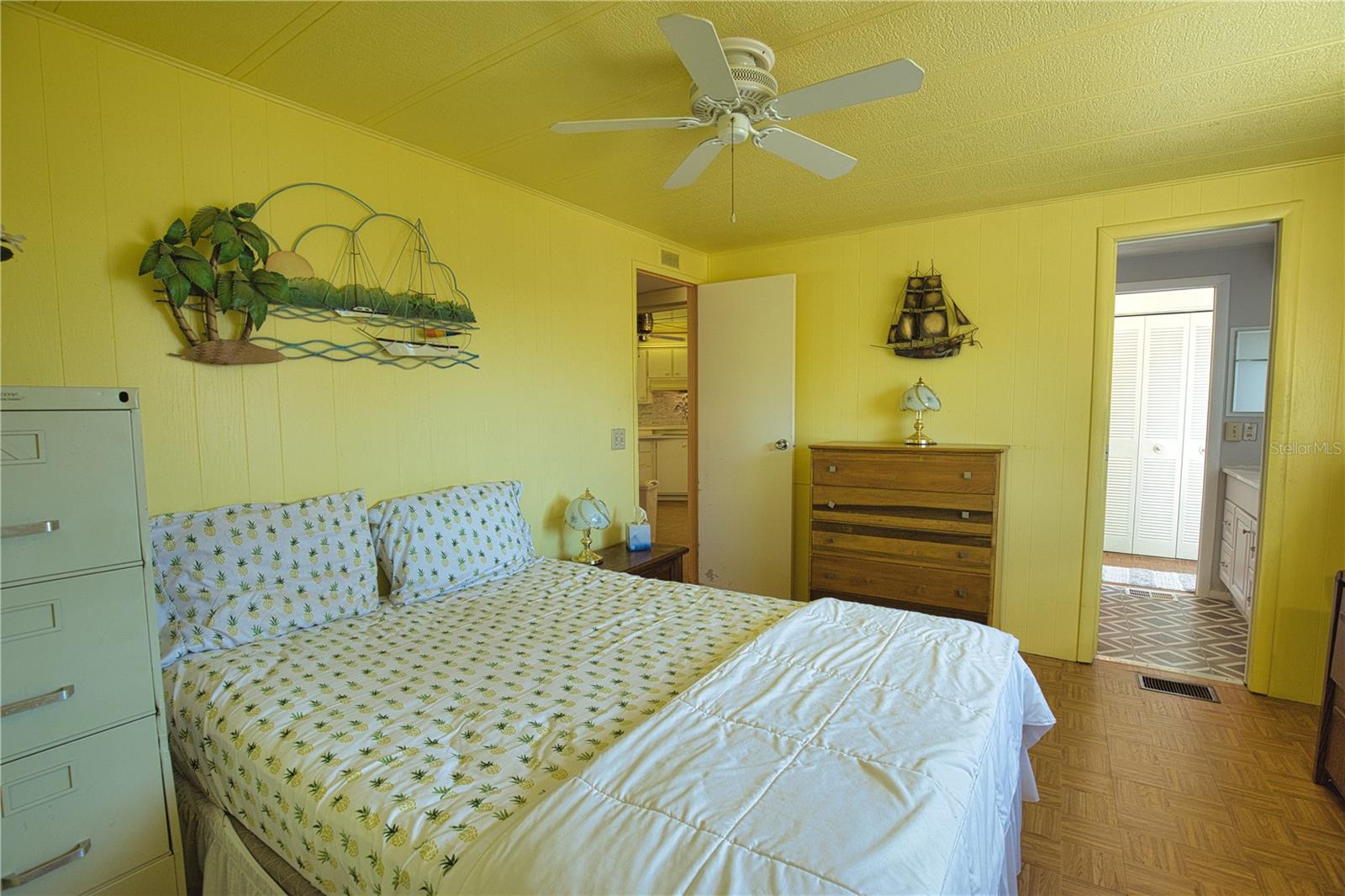 LA CASA MHP CO-OP - Residential