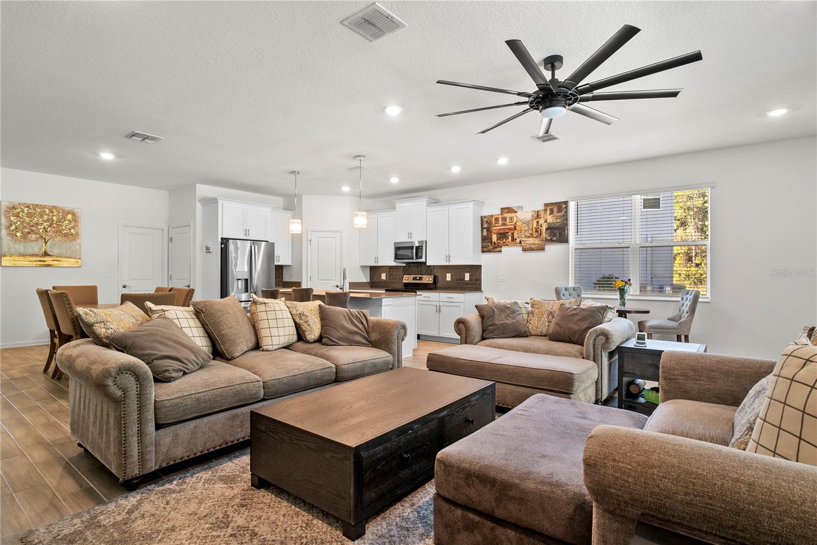 CAMDEN PK/PROVIDENCE PH 4 PB 1 - Residential