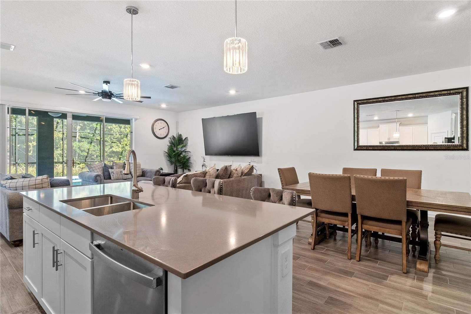 CAMDEN PK/PROVIDENCE PH 4 PB 1 - Residential