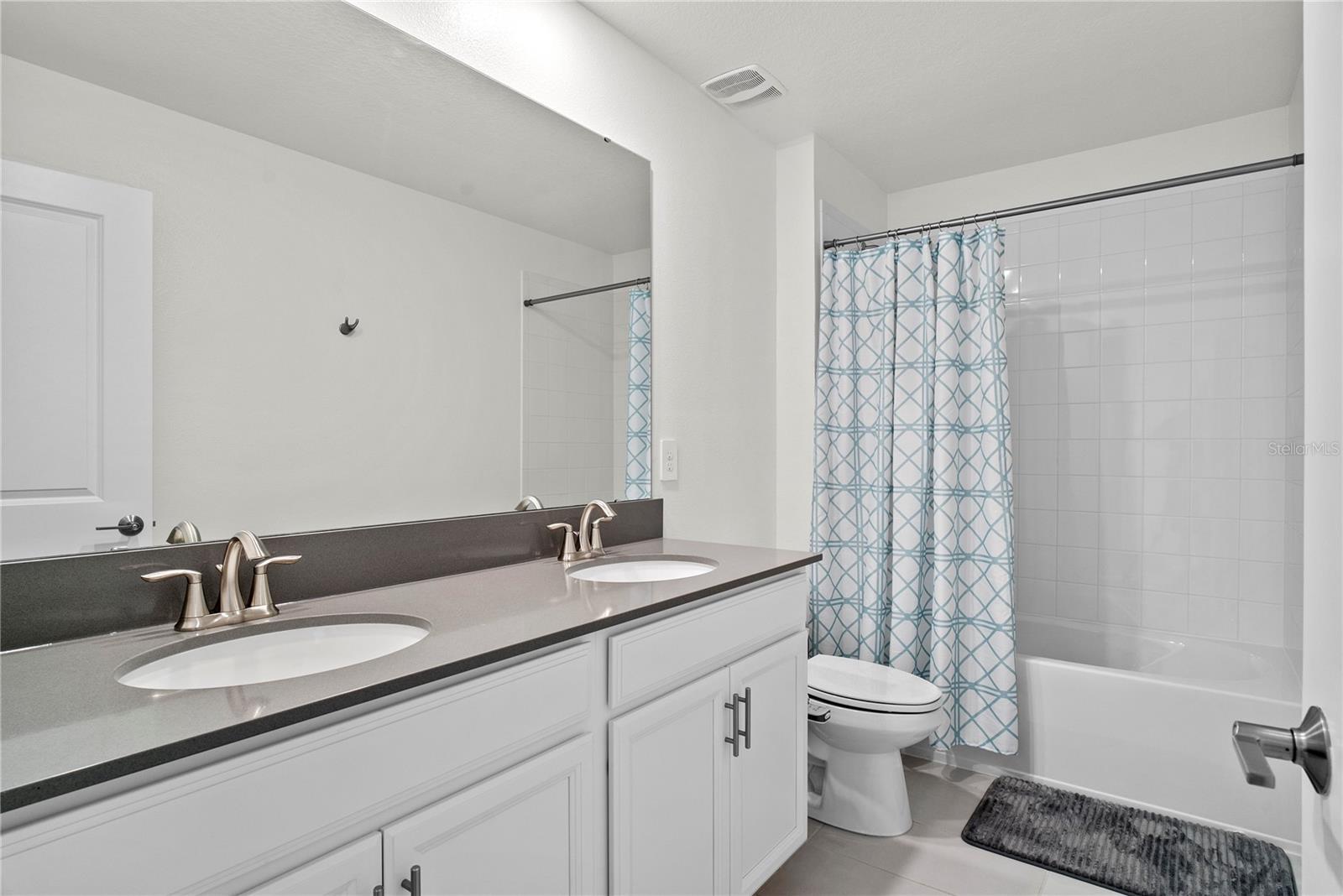 CAMDEN PK/PROVIDENCE PH 4 PB 1 - Residential