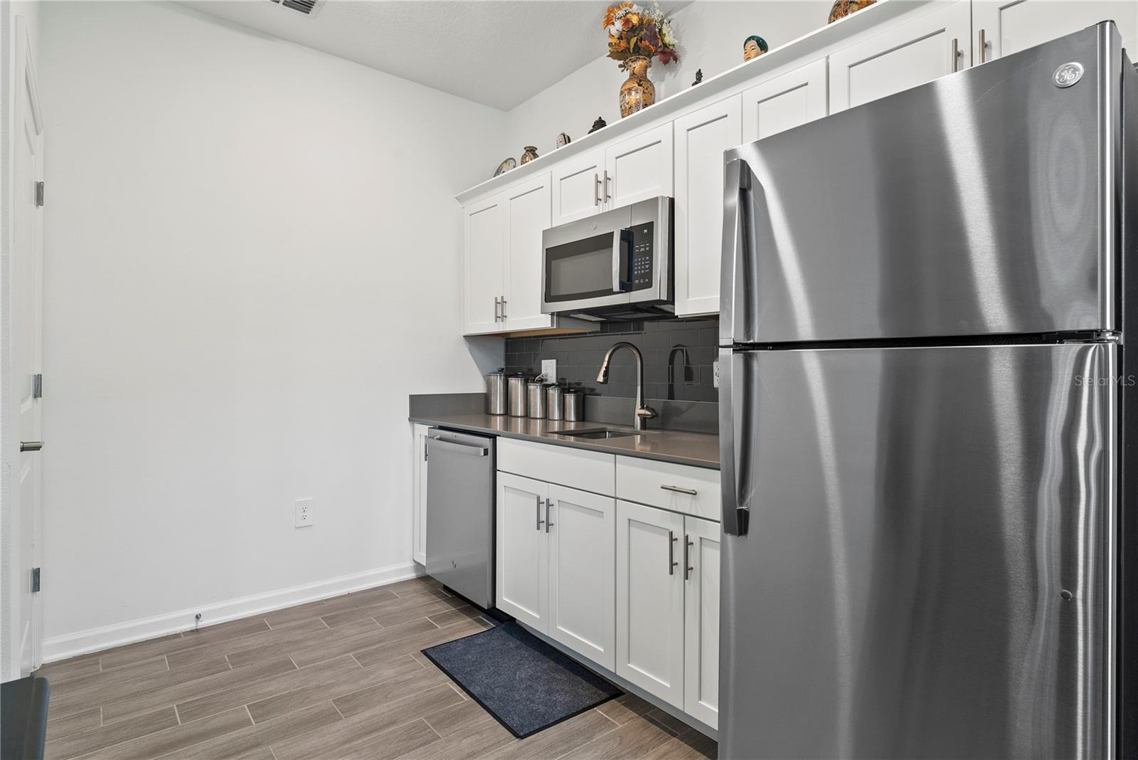 CAMDEN PK/PROVIDENCE PH 4 PB 1 - Residential