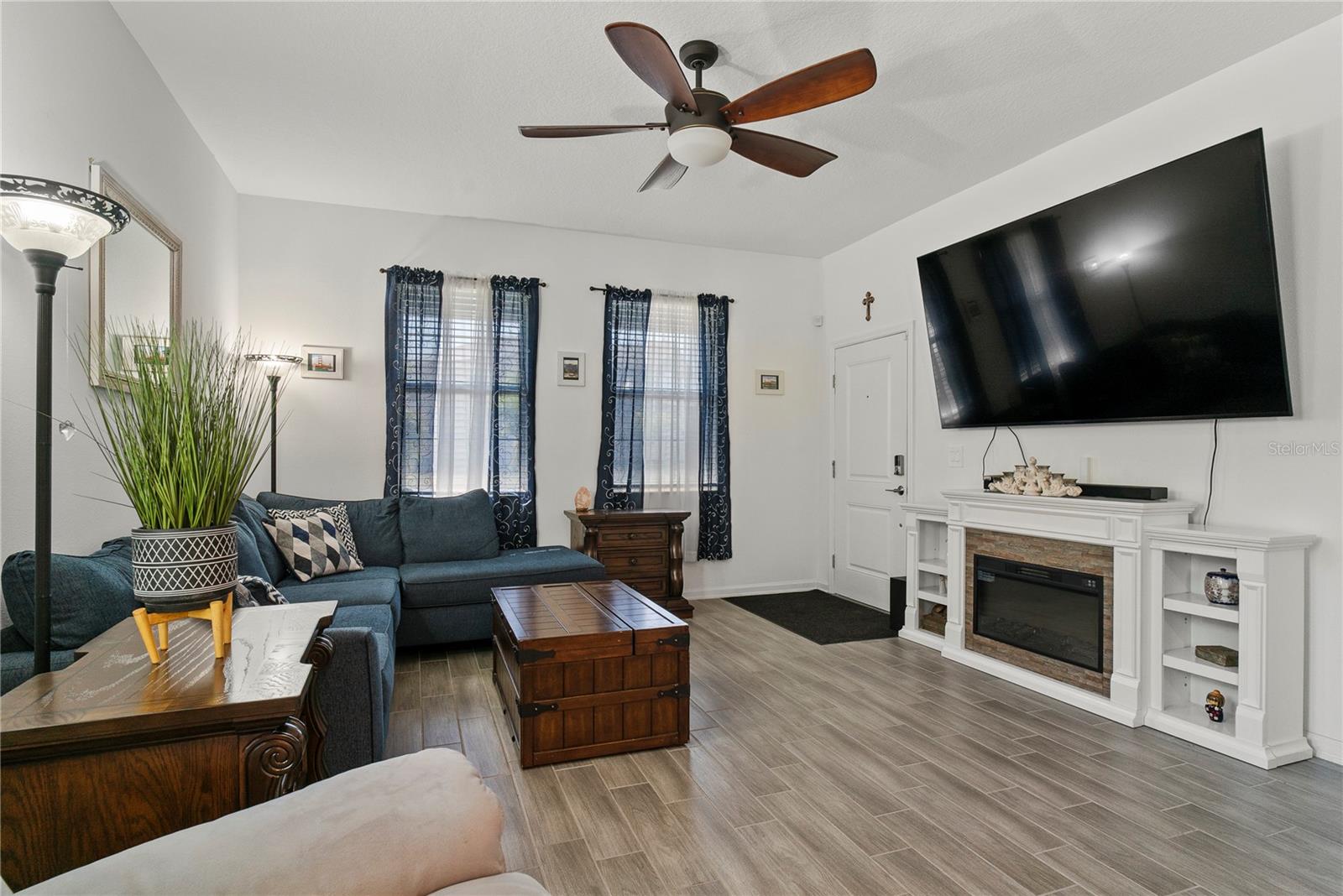 CAMDEN PK/PROVIDENCE PH 4 PB 1 - Residential