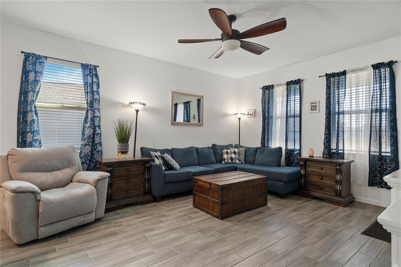 CAMDEN PK/PROVIDENCE PH 4 PB 1 - Residential