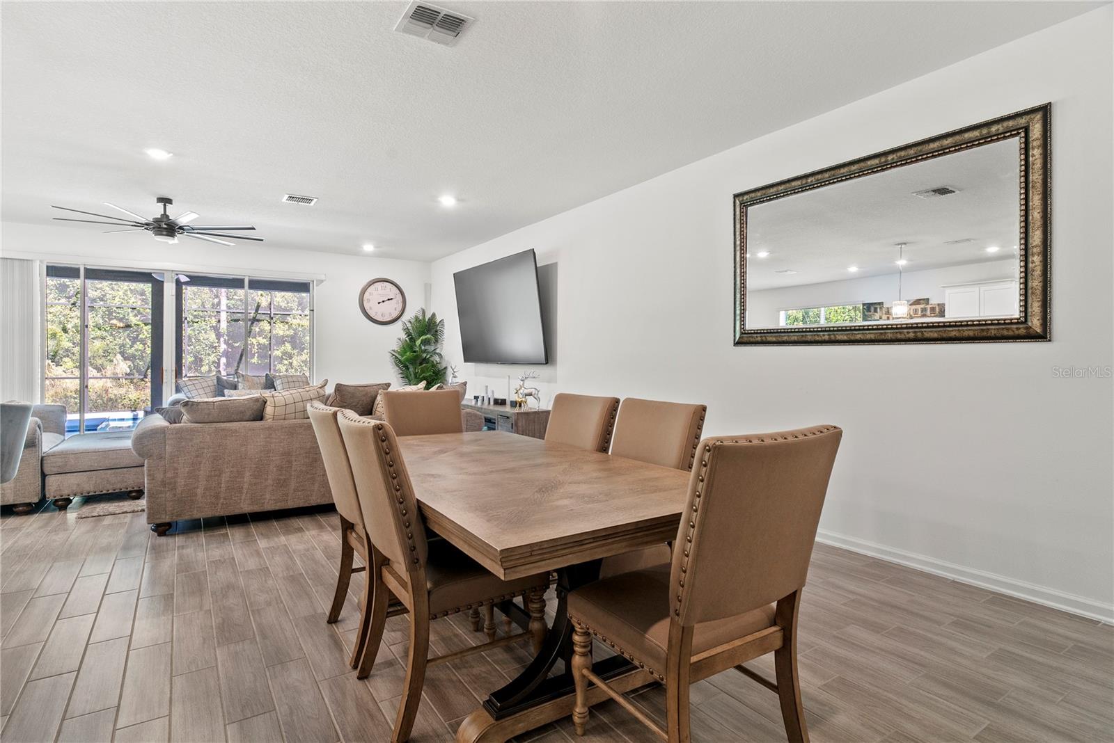 CAMDEN PK/PROVIDENCE PH 4 PB 1 - Residential