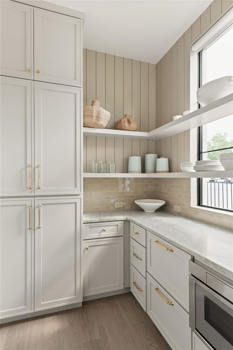 BEVERLY SHORES - Residential