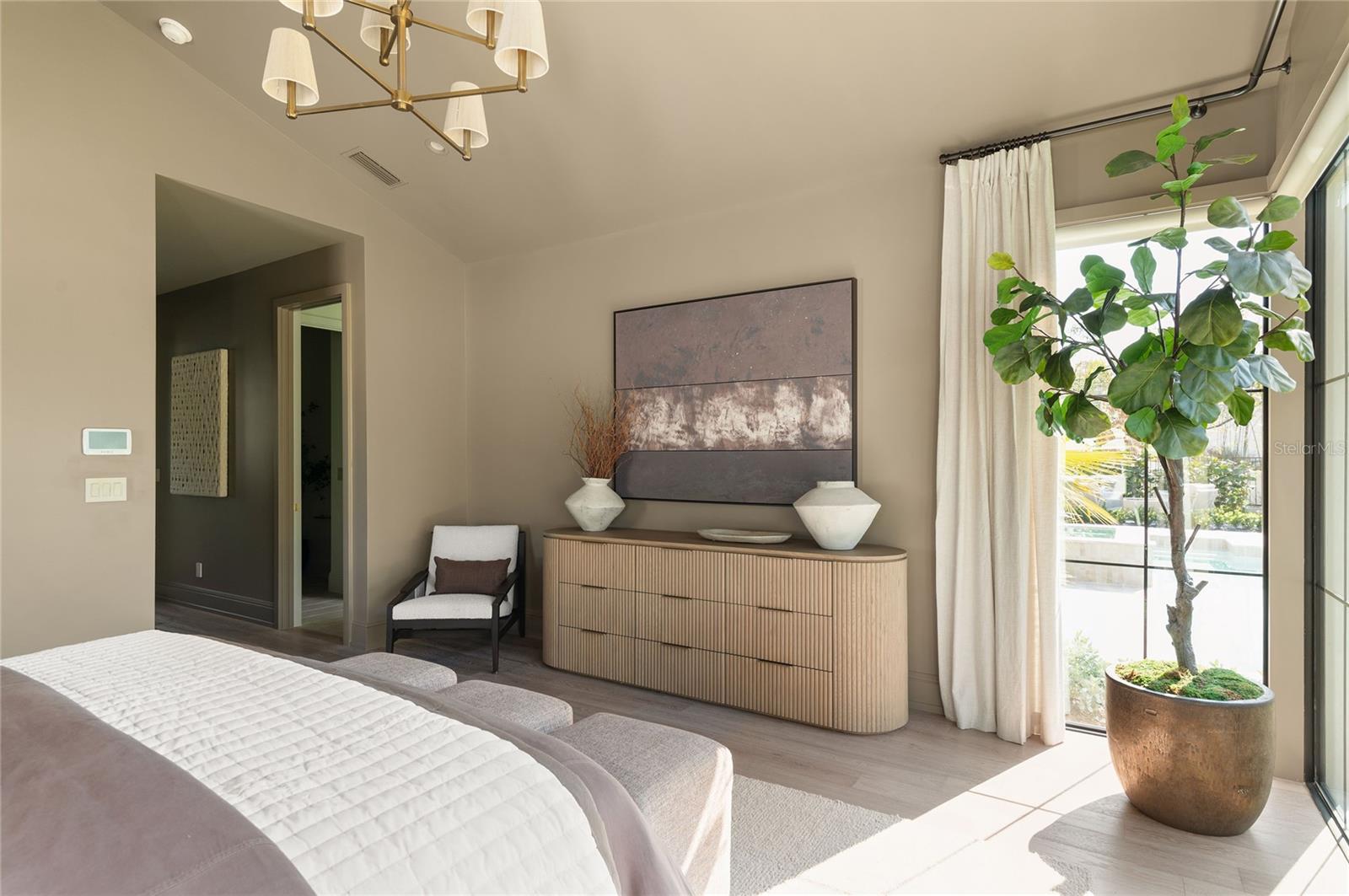 BEVERLY SHORES - Residential