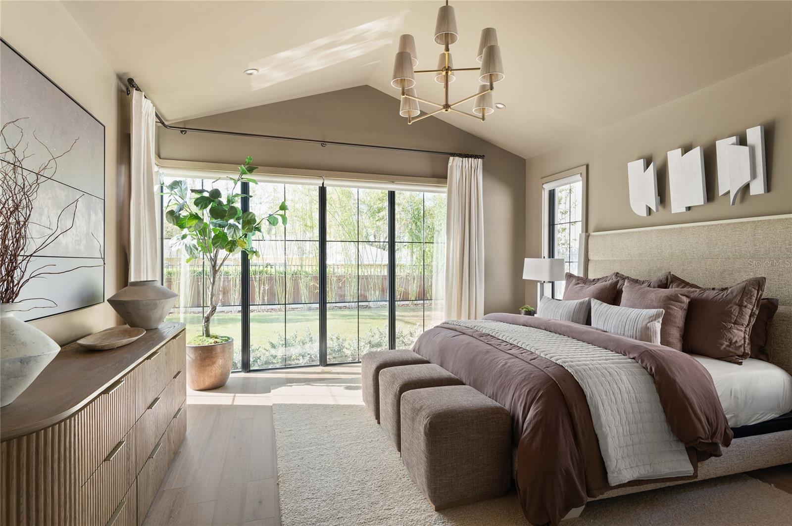 BEVERLY SHORES - Residential