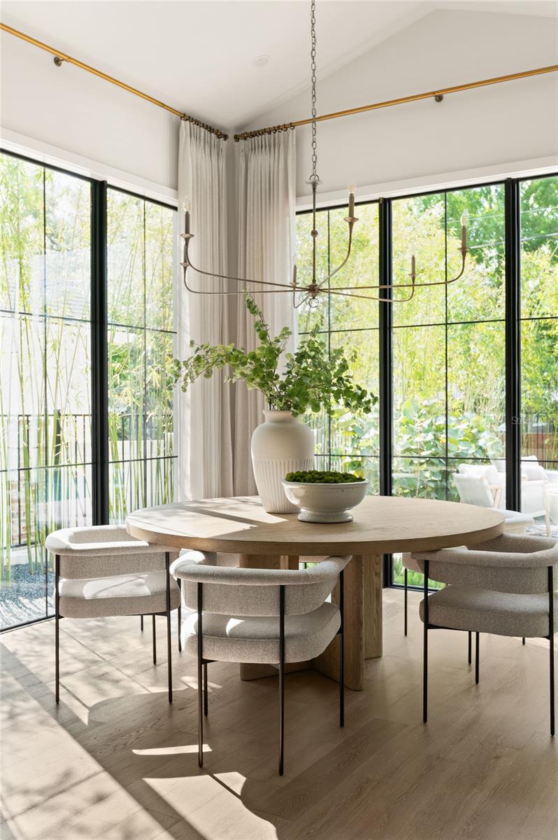 BEVERLY SHORES - Residential