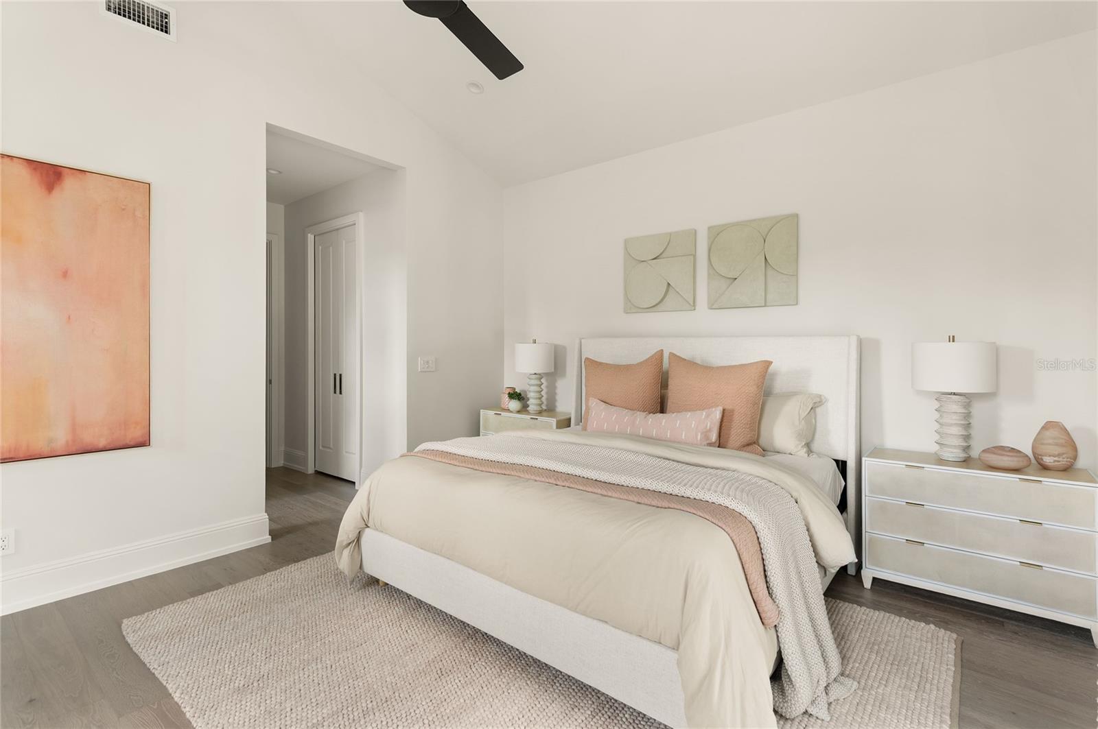 BEVERLY SHORES - Residential