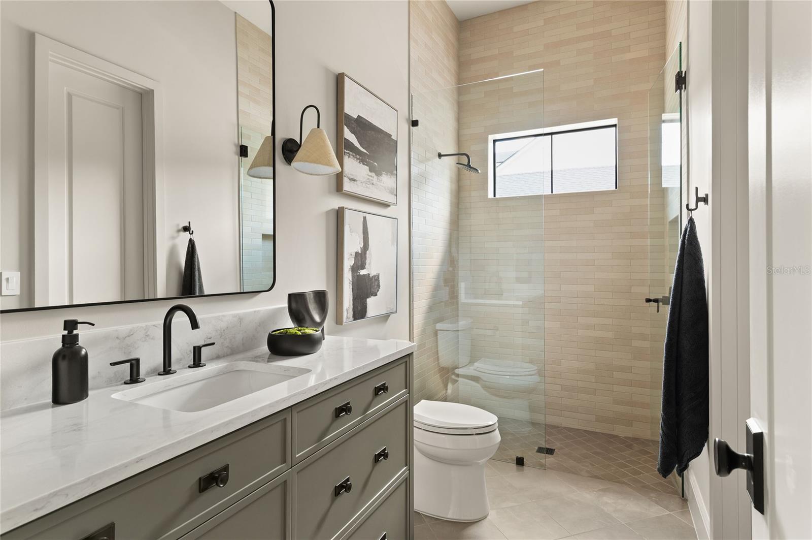 BEVERLY SHORES - Residential