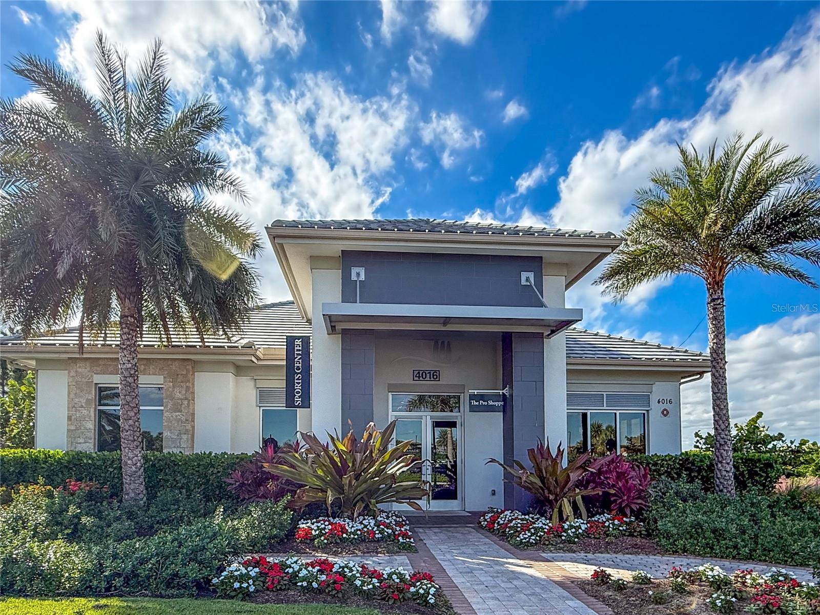 ESPLANADE AT AZARIO - Residential Lease