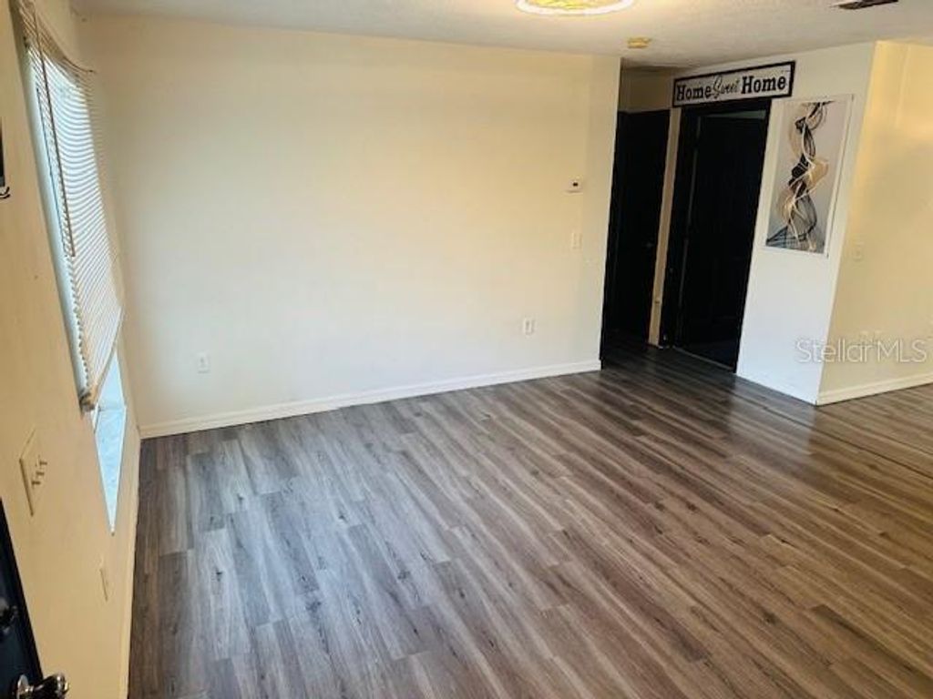 Photo of 12161 SE 87th Court, Belleview, FL 34420 (MLS # G5105302)