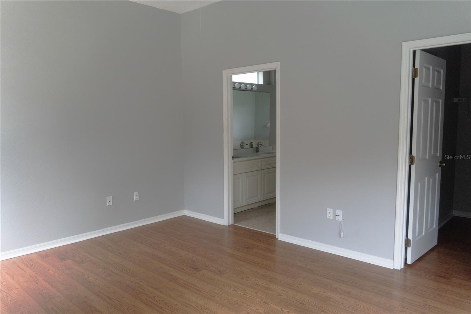 CARRINGTON PARK/HETHROW - Residential