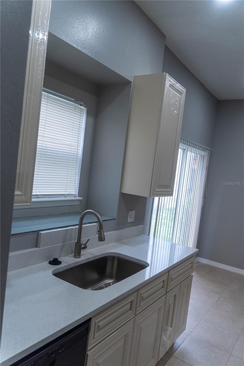 CARRINGTON PARK/HETHROW - Residential