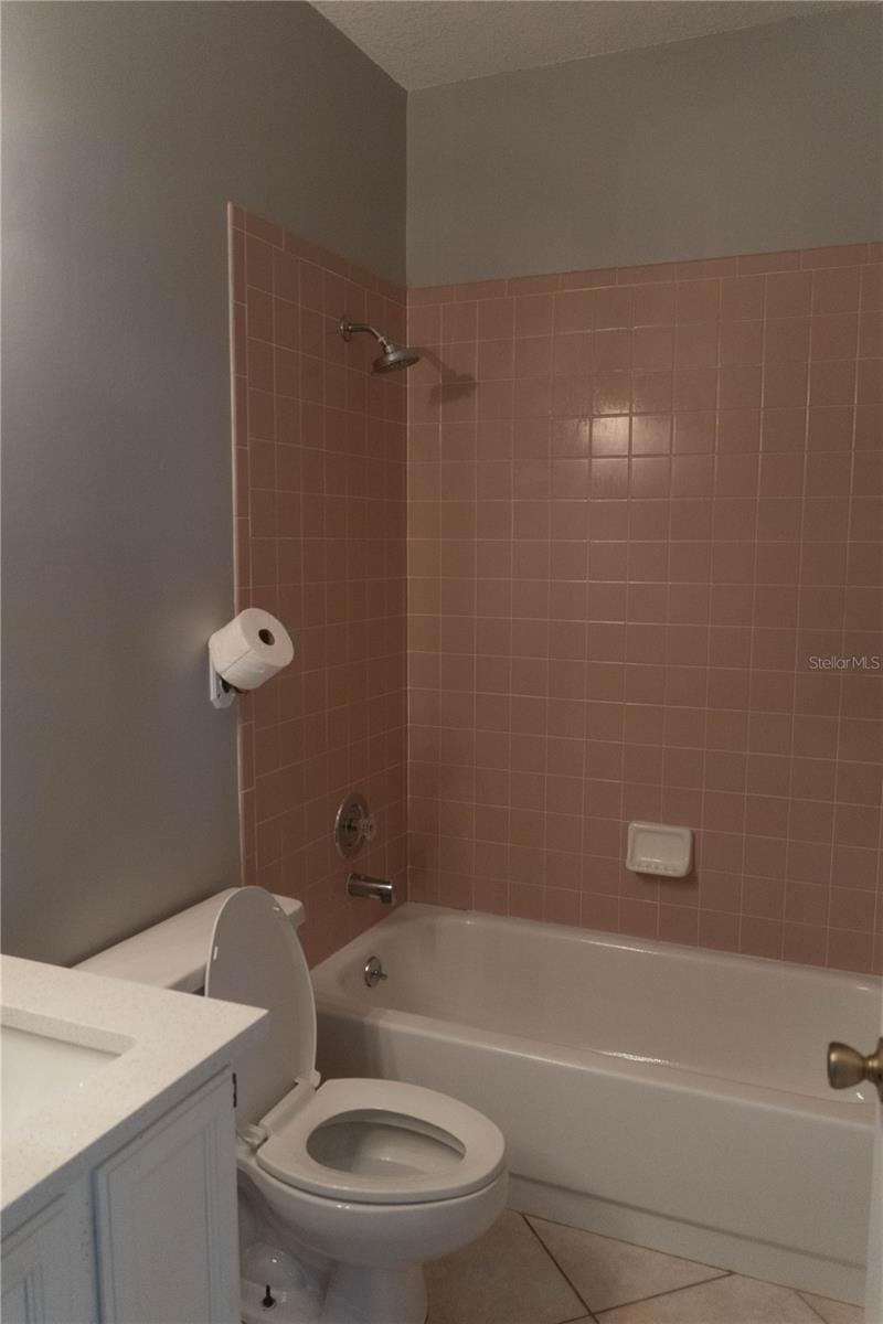 CARRINGTON PARK/HETHROW - Residential