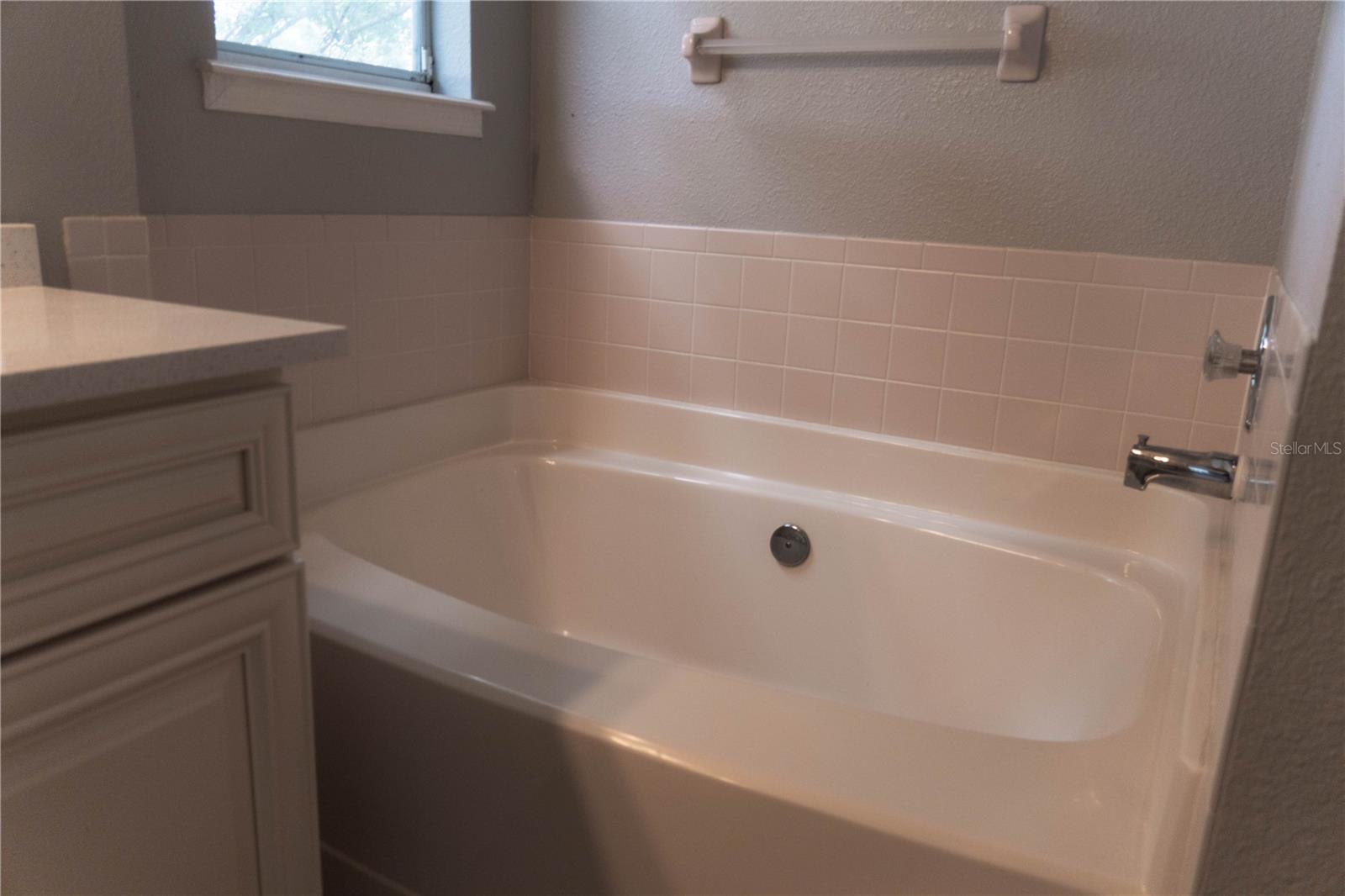 CARRINGTON PARK/HETHROW - Residential