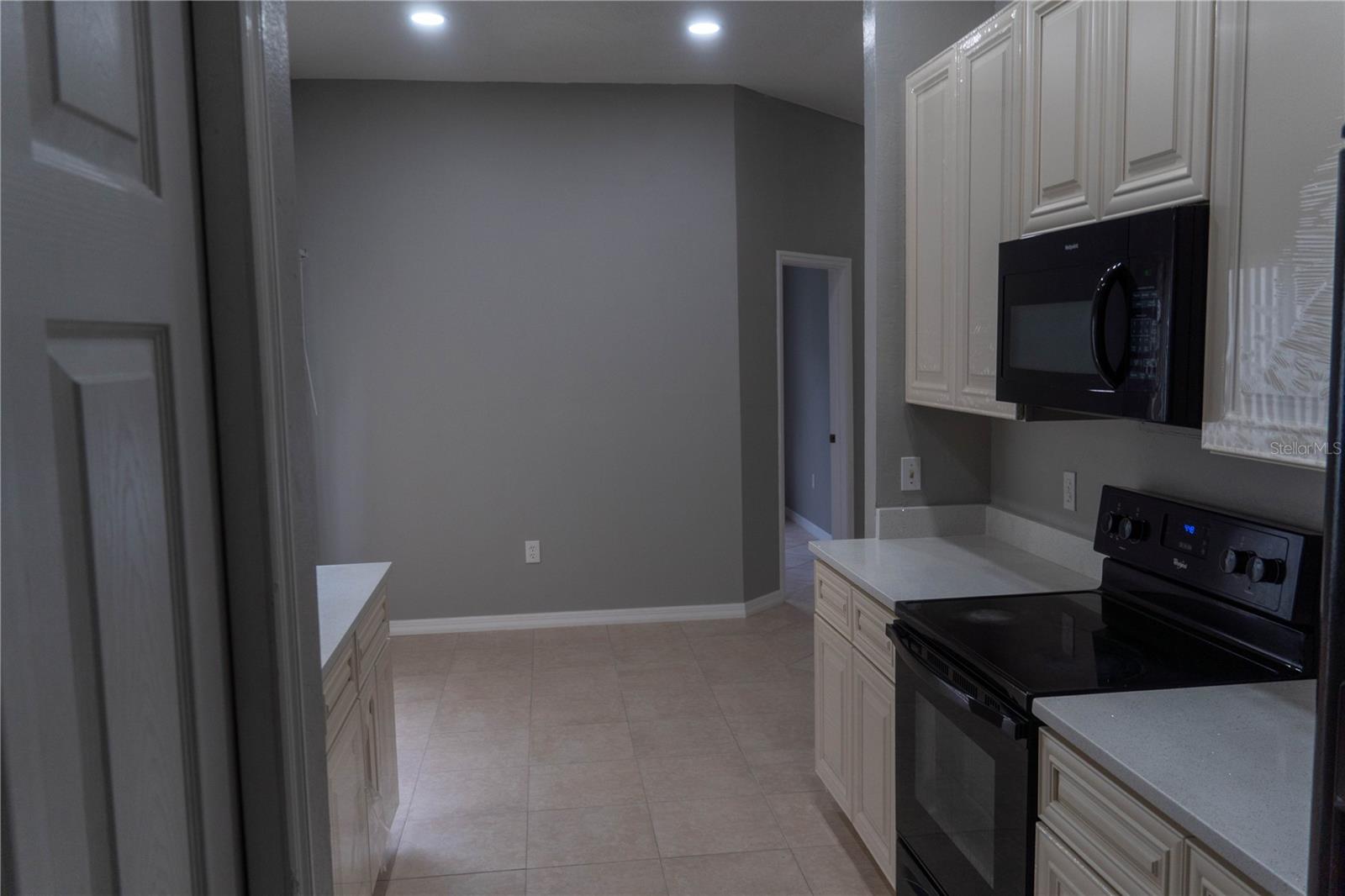 CARRINGTON PARK/HETHROW - Residential