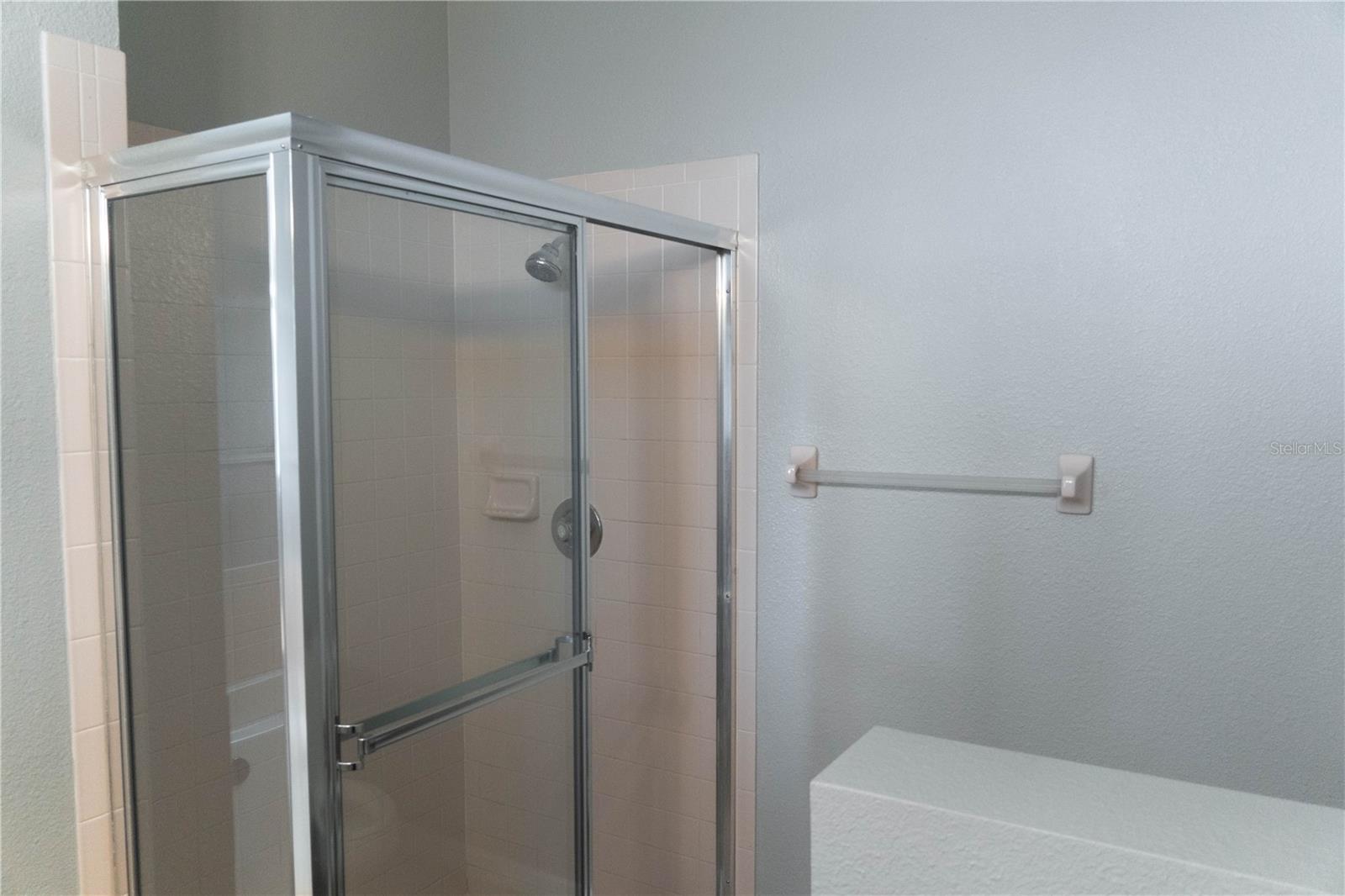 CARRINGTON PARK/HETHROW - Residential