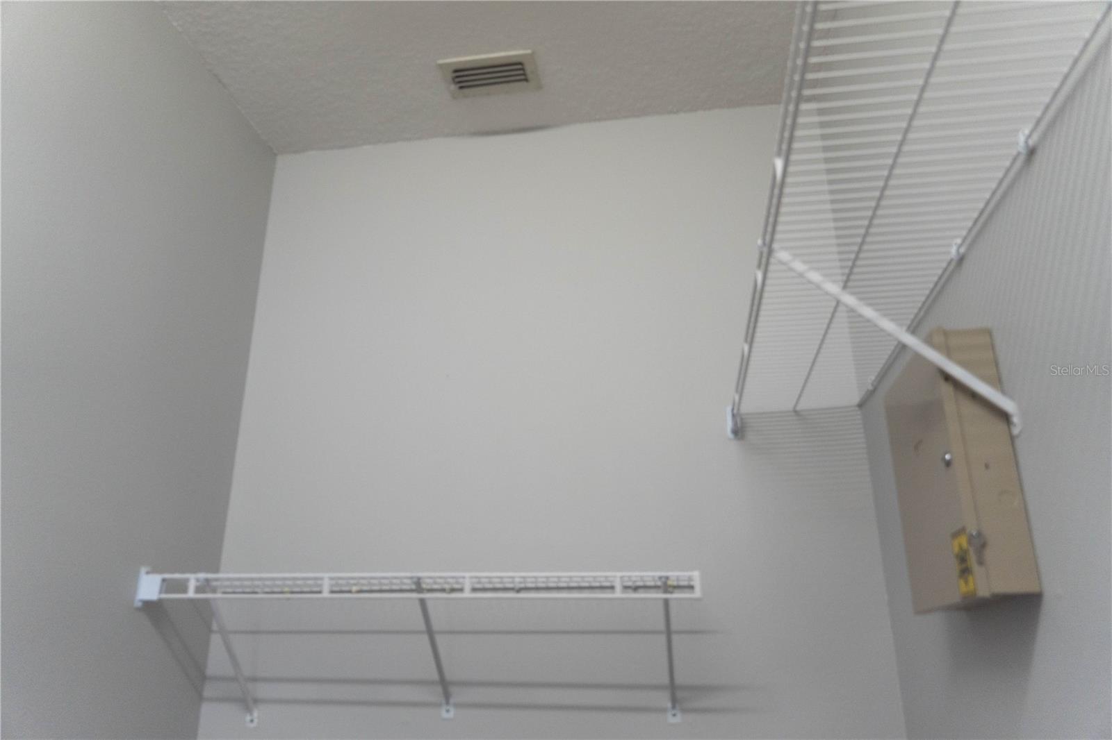 CARRINGTON PARK/HETHROW - Residential