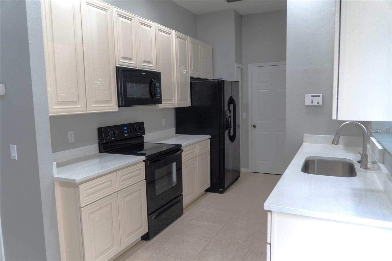 CARRINGTON PARK/HETHROW - Residential