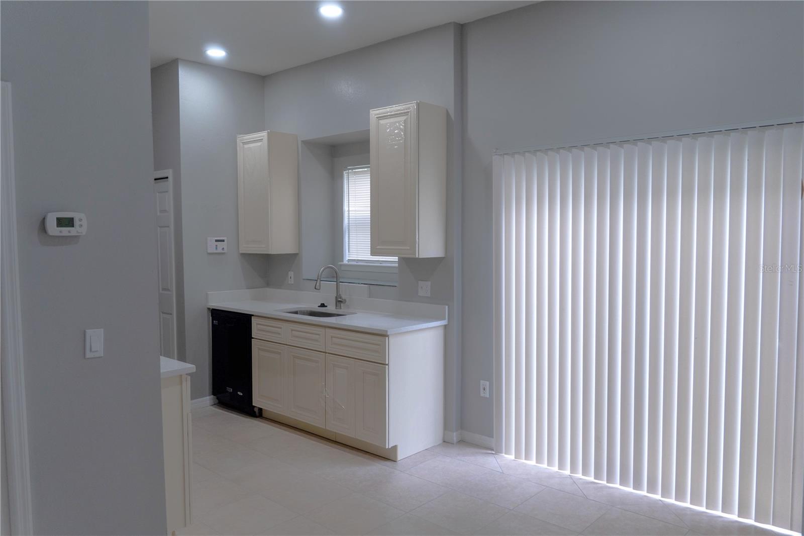 CARRINGTON PARK/HETHROW - Residential