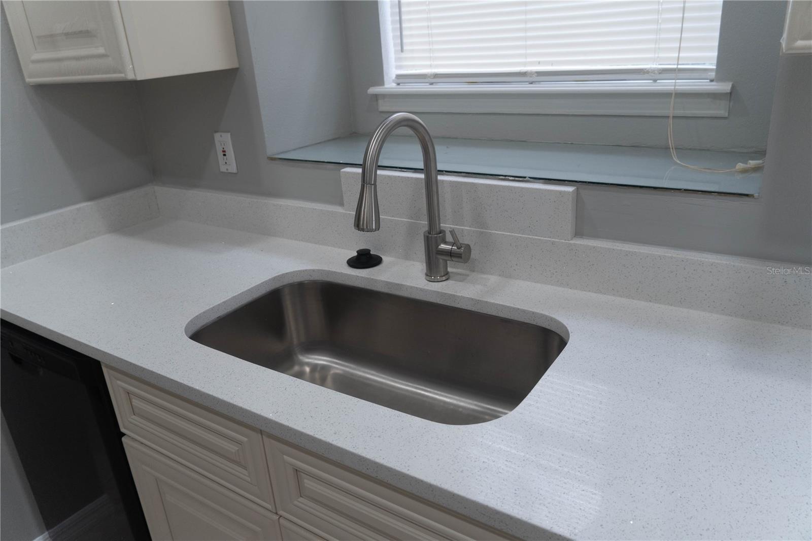 CARRINGTON PARK/HETHROW - Residential